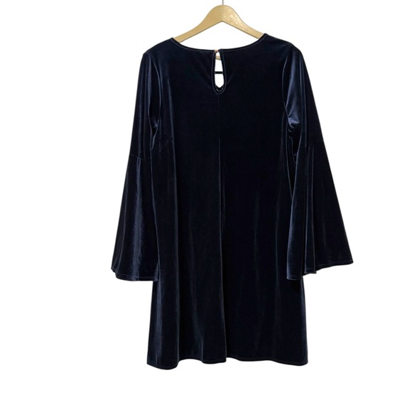 NEW Crown & Ivy Size Medium Navy Blue Velour Bell Sleeve Mini Dress Party - Picture 2 of 6